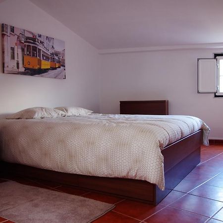 Lisbon Sloped Ceiling Apartment Exterior foto