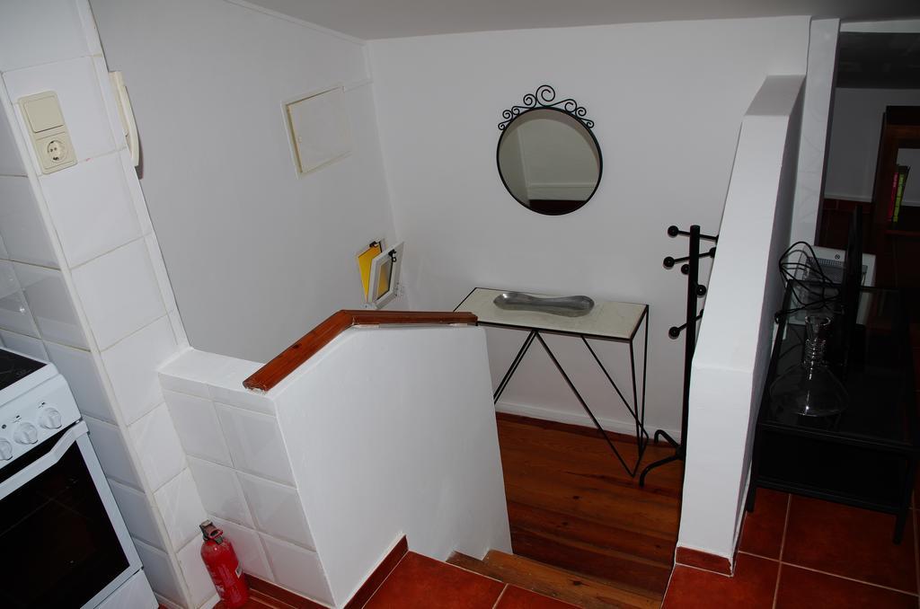 Lisbon Sloped Ceiling Apartment Exterior foto